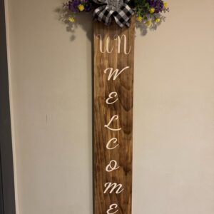 Un Welcome Long Sign