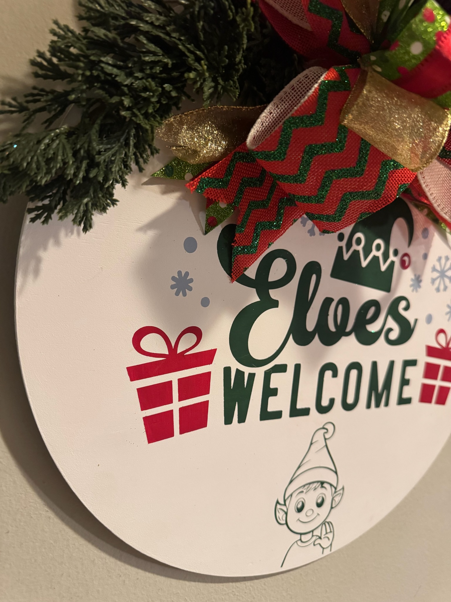 Elves Welcome Hanging Sign - Image 5