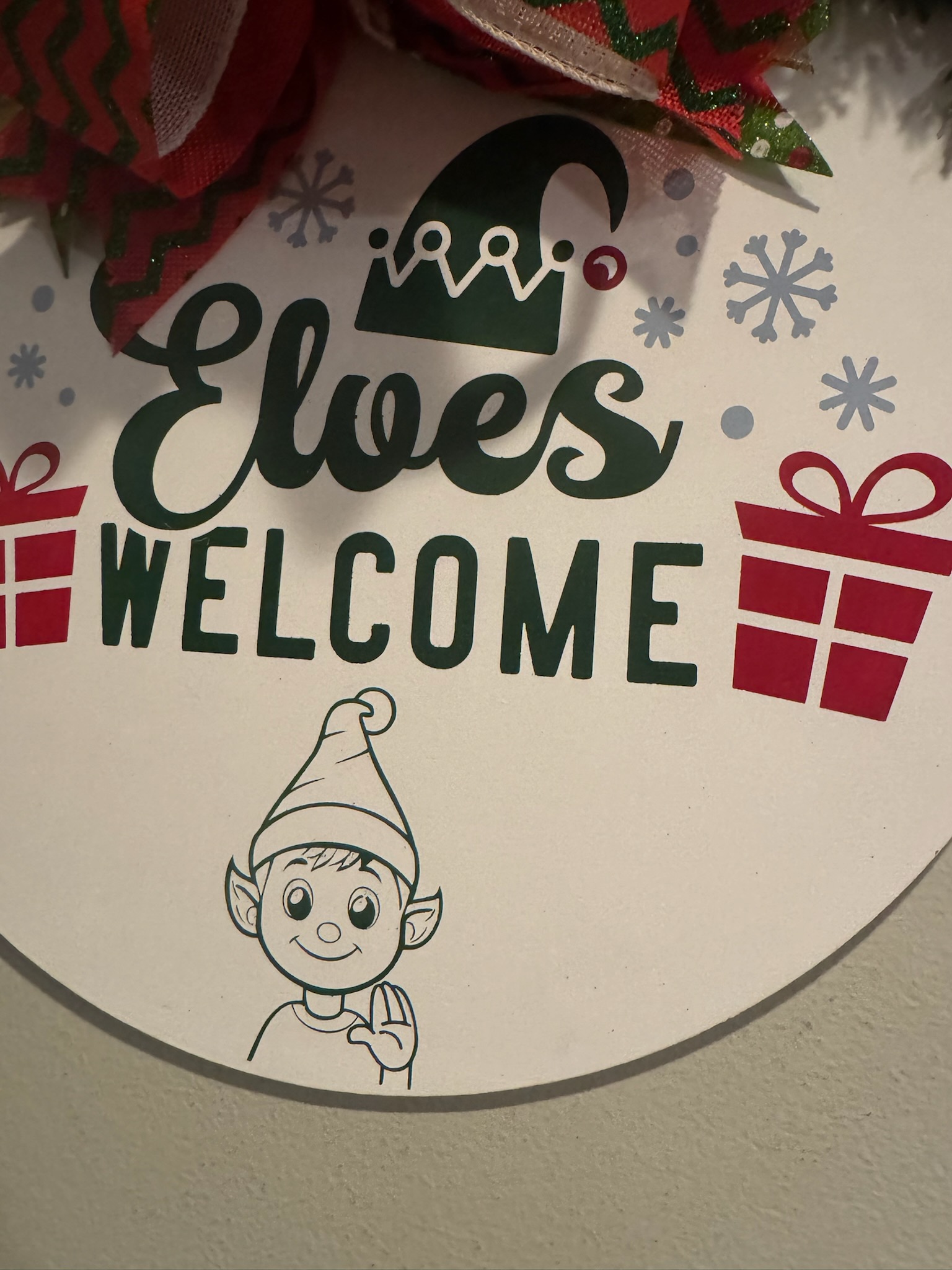 Elves Welcome Hanging Sign - Image 6